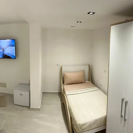 Aloha House 3* Σκόδρα