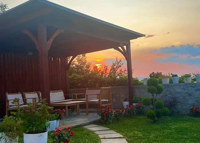 Aloha House Penzion 3*